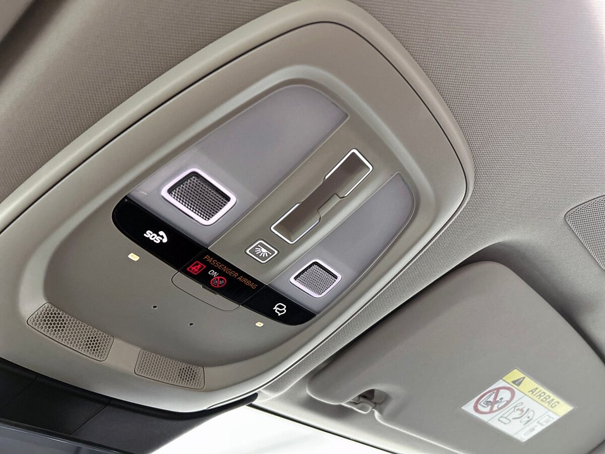 48515871 volvo xc60 2 0 t6 awd plus dark trekhaak leder panoramadak 93