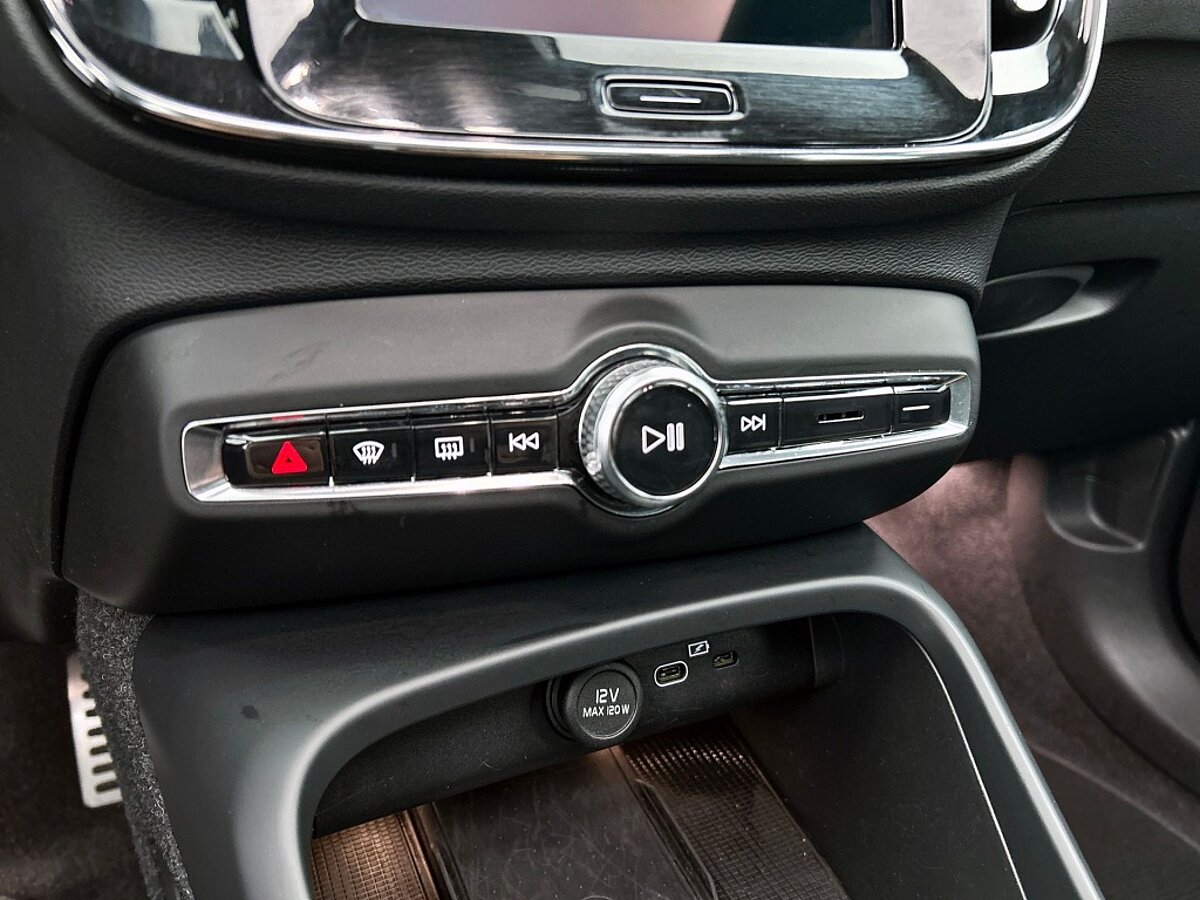 49377121 volvo xc40 twin pro 91 soh pano 360 h k memory seats warmtepo 8 02