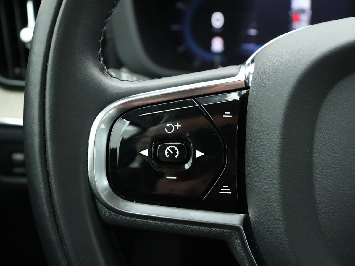 36050833 volvo xc60 2 0 t6 recharge awd inscription luchtvering trekhaak f6ab03