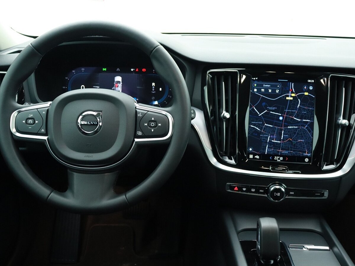 37686306 volvo v60 2 0 b3 core adaptive cruise navi el achterklep 7