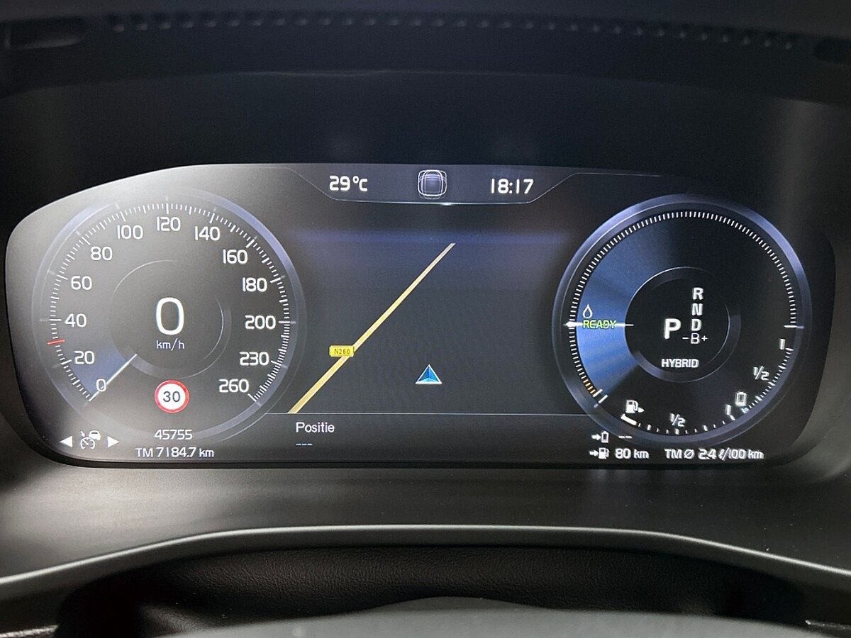 45916107 volvo xc40 1 5 t4 recharge r design harman kardon 8 01