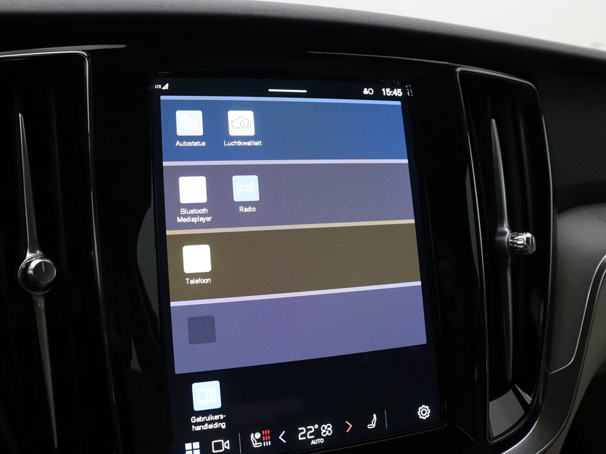 47627816 volvo v60 2 0 t6 awd plus dark 58