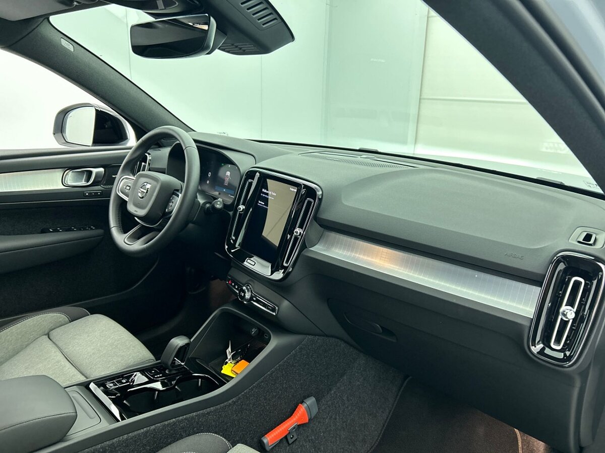 49248127 volvo xc40 2 0 b4 plus dark trekhaak harman kardon 60