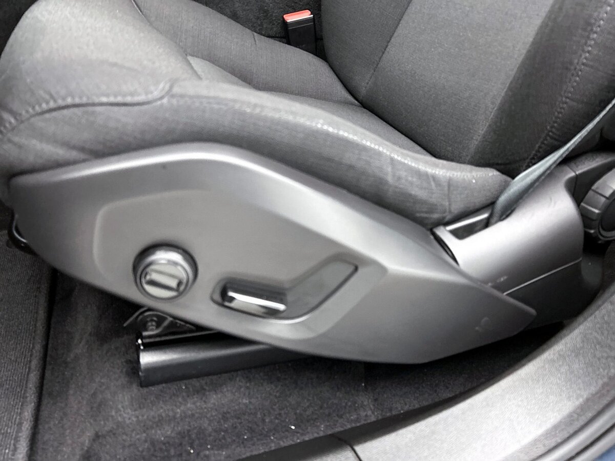 49424857 volvo xc60 2 0 t6 plug in hybrid awd inscription 64