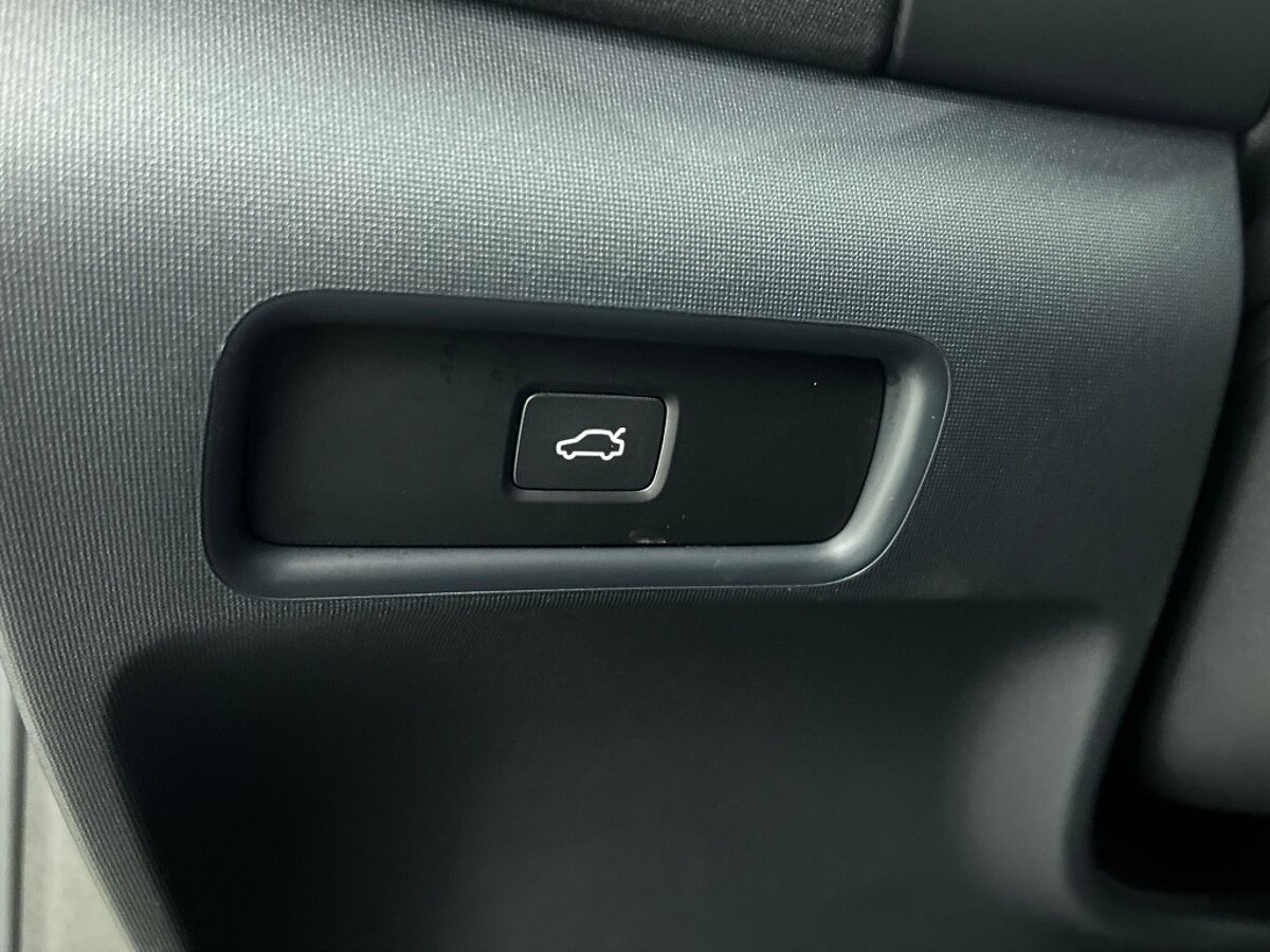 49559837 polestar 2 lrsm 82kwh pilot trekhaak 65