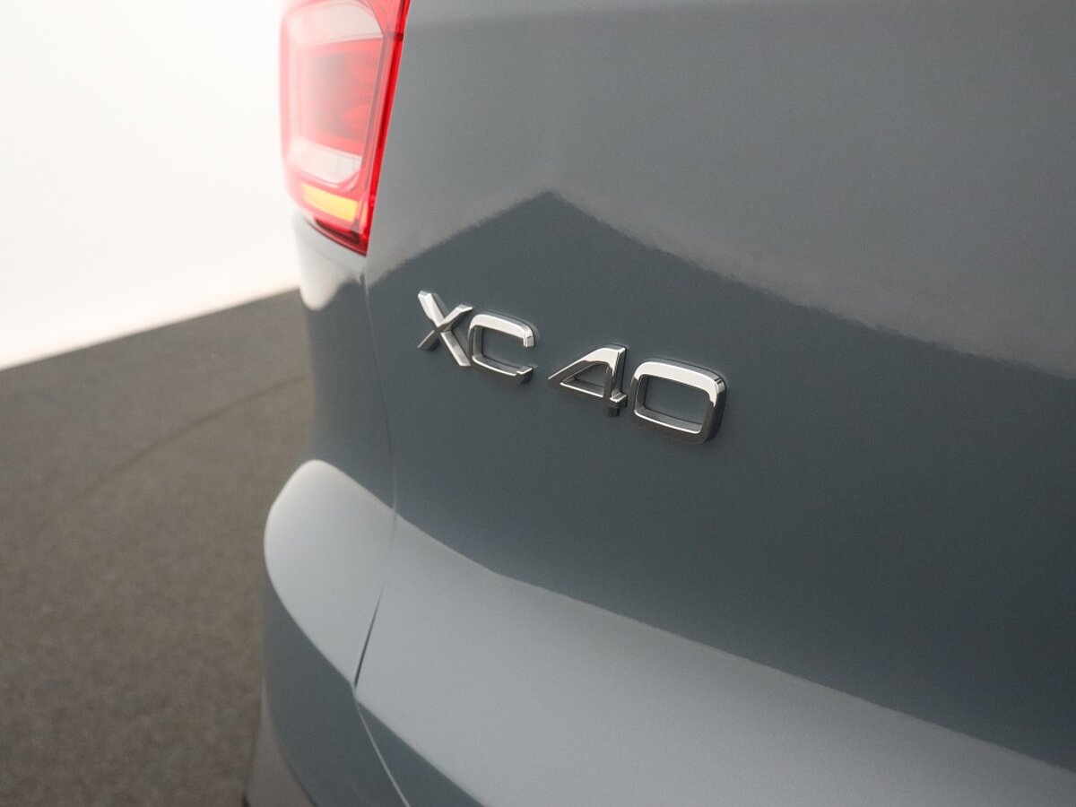 34948997 volvo xc40 1 5 t3 momentum pro lichtmetalen velgen elec achterklep 133d75