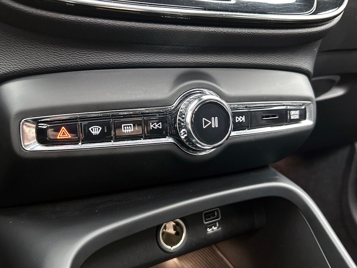 46739746 volvo xc40 1 5 t5 recharge r design panoramadak trekhaak 360a camera 32