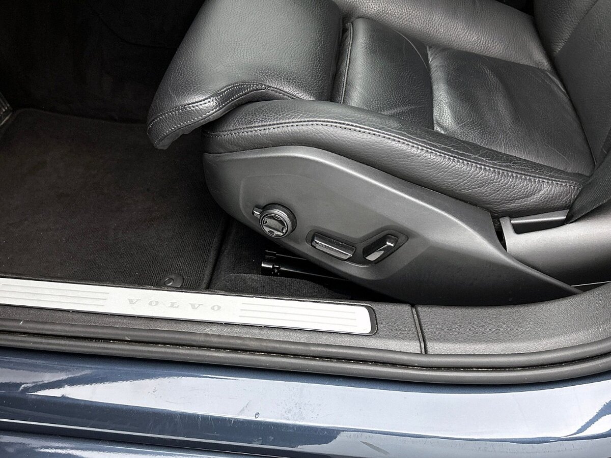 49484400 volvo v60 2 0 t6 inscription camera pilot assist blis 32