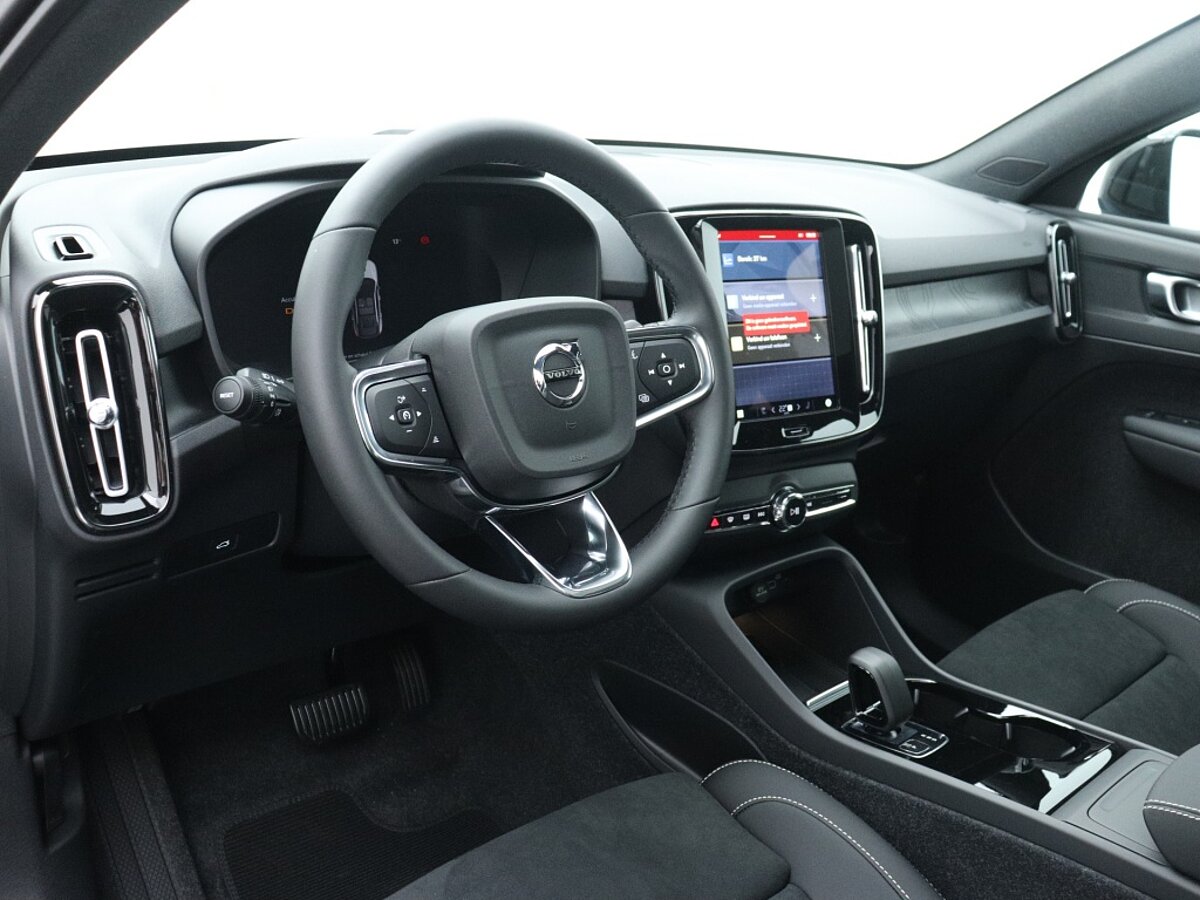 46273461 volvo c40 extended plus 82 kwh trekhaak panorama dak camera 4 01