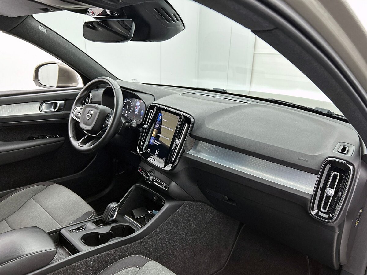 48084421 volvo xc40 1 5 t5 inscription expression navigatie parkeersensoren voor 89