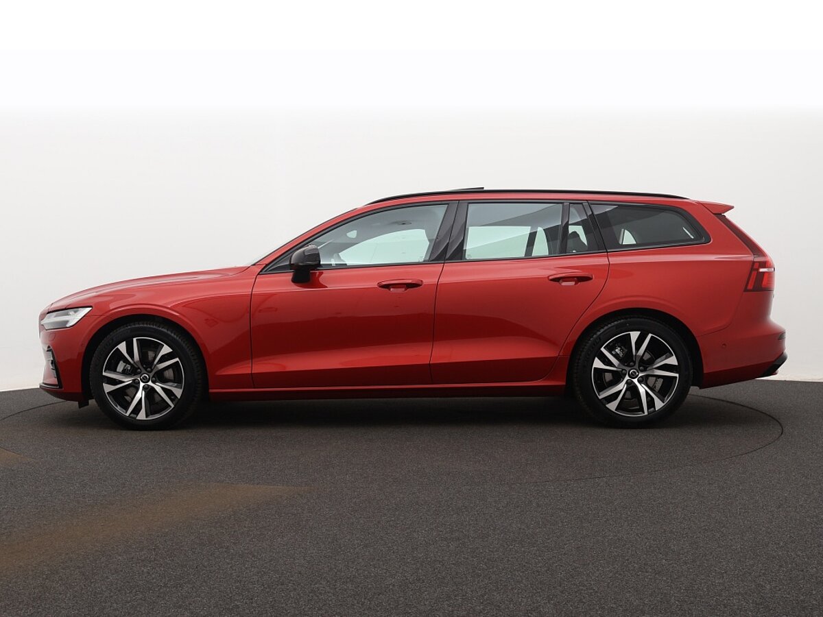 35636972 volvo v60 2 0 b4 plus dark sport interieur 360 camera 2 02