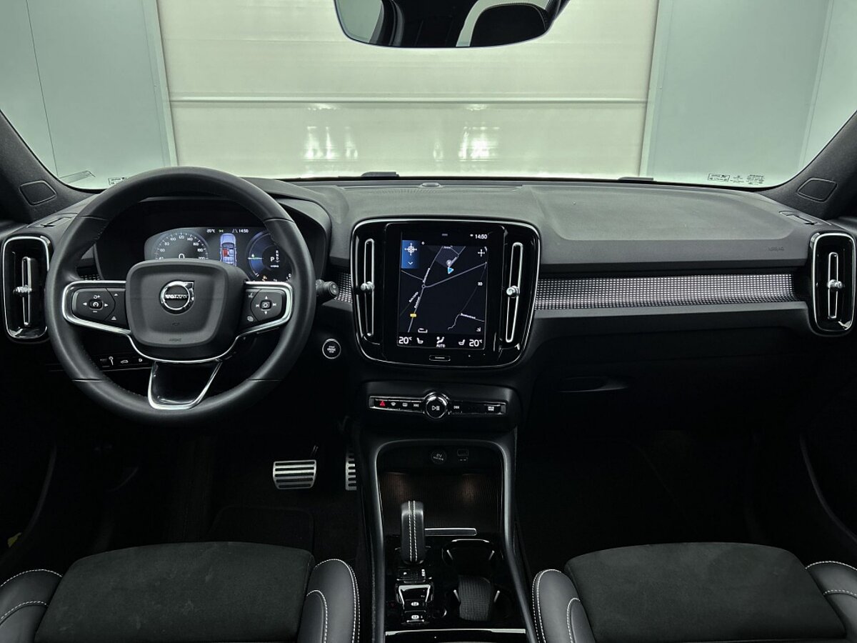 44515469 volvo xc40 t4 recharge r design adaptive cruise stoelverwarming 6 04