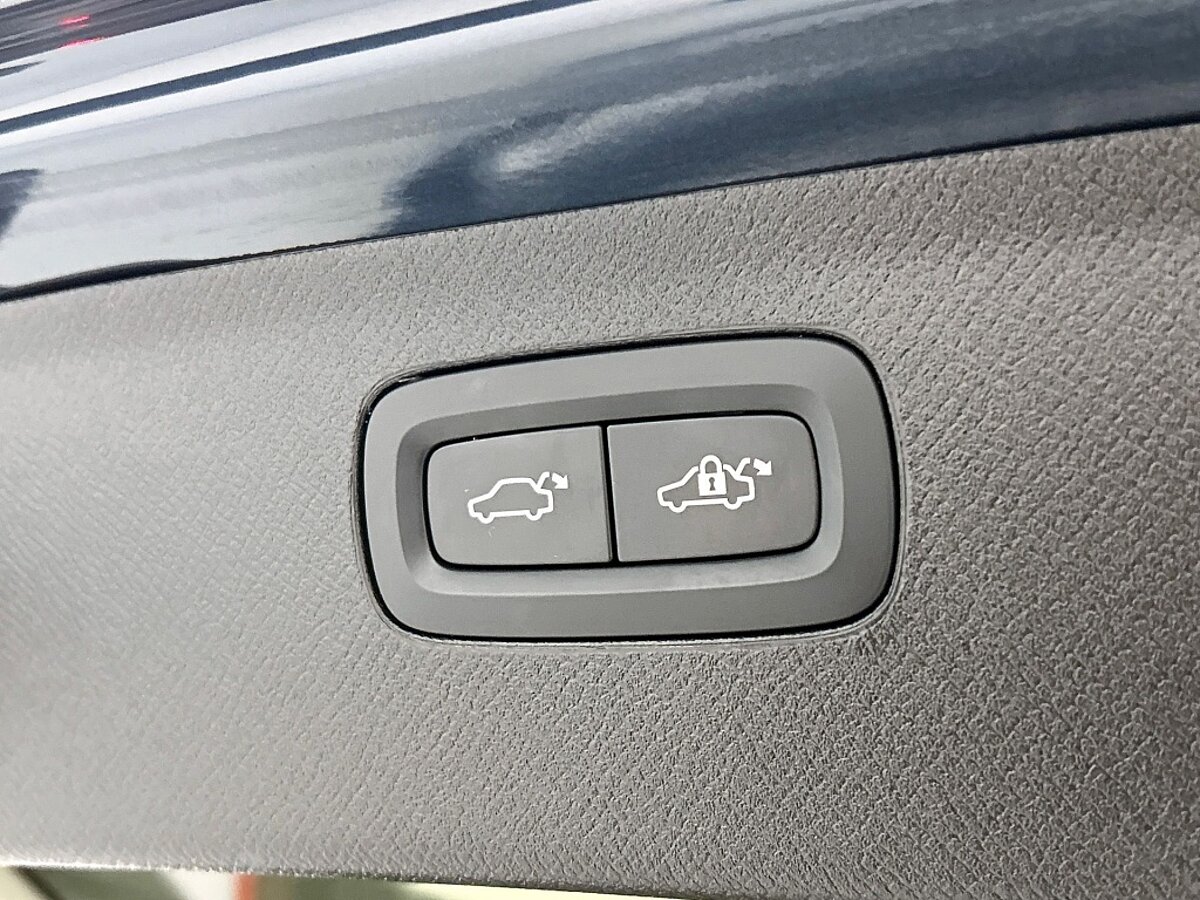 47390119 volvo xc90 2 0 t8 awd inscription intro edition 29a717