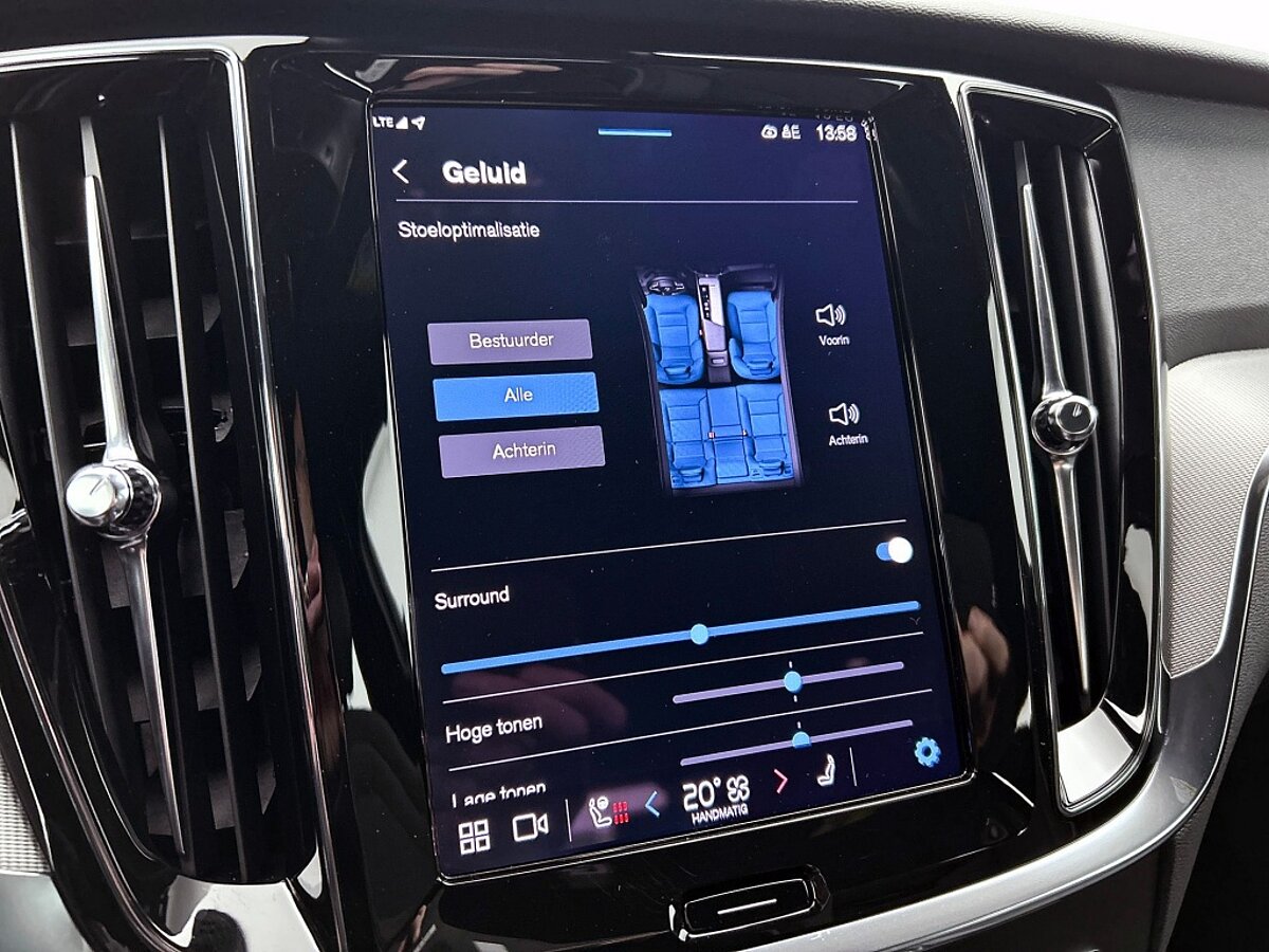 47464303 volvo v60 t6 awd recharge plus dark trekhaak 76