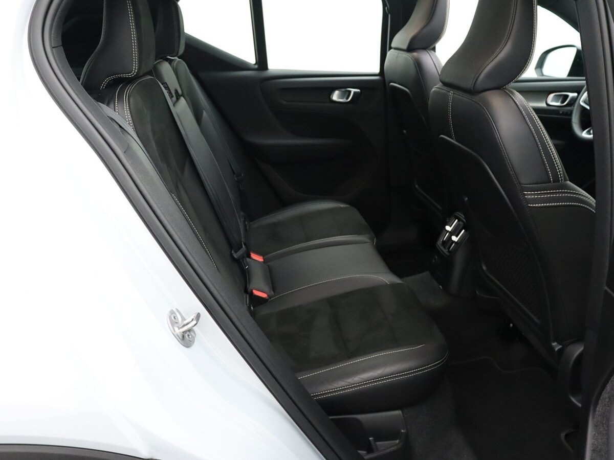 35405000 volvo xc40 1 5 t5 recharge r design panorama dak 360 camera 99