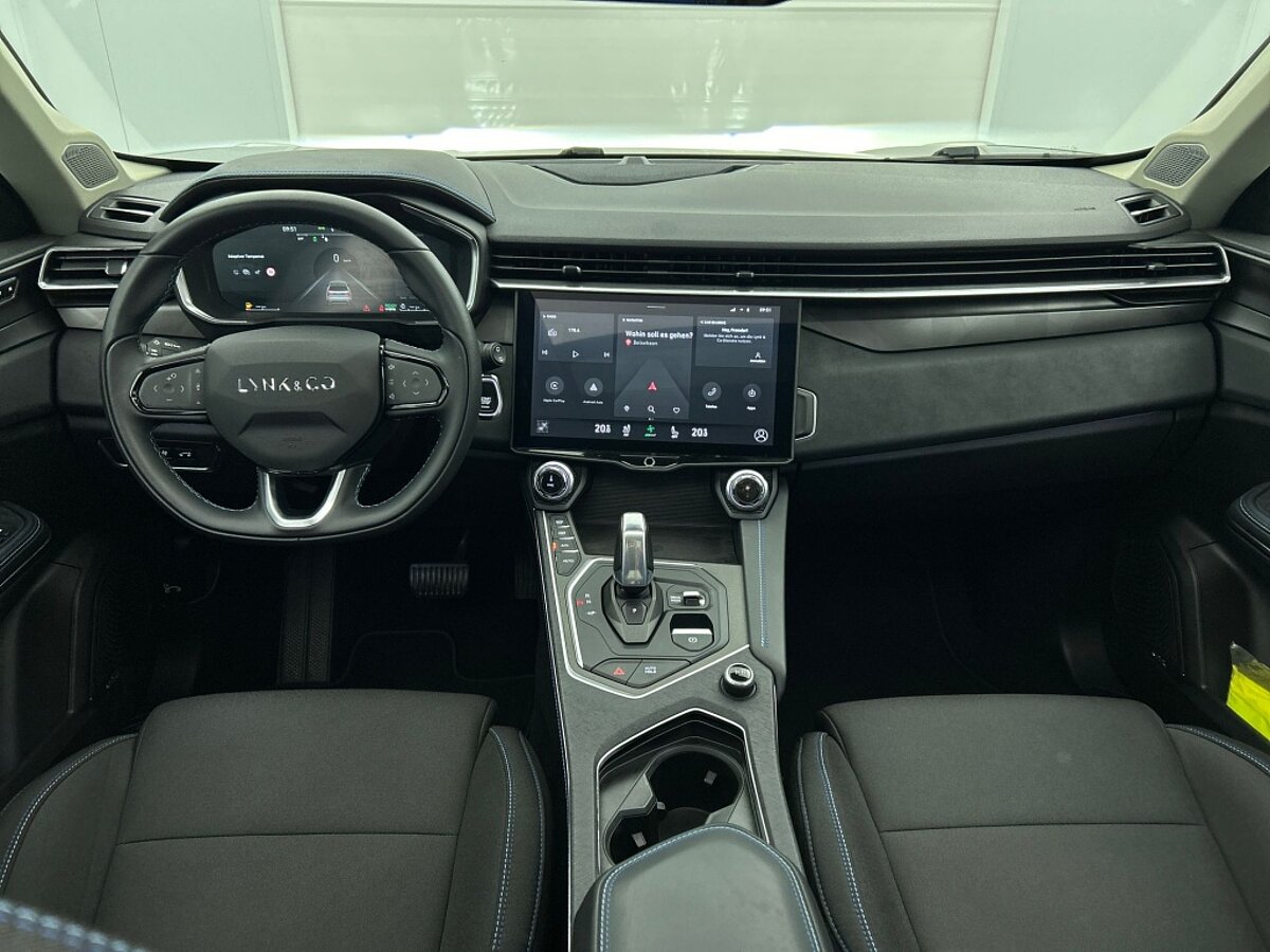 46583727 lynk co 01 1 5 phev business ed 1800kg trekvermogen 360 camera clima 32