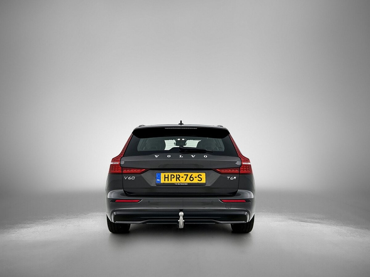 47464303 volvo v60 t6 awd recharge plus dark trekhaak 3 02