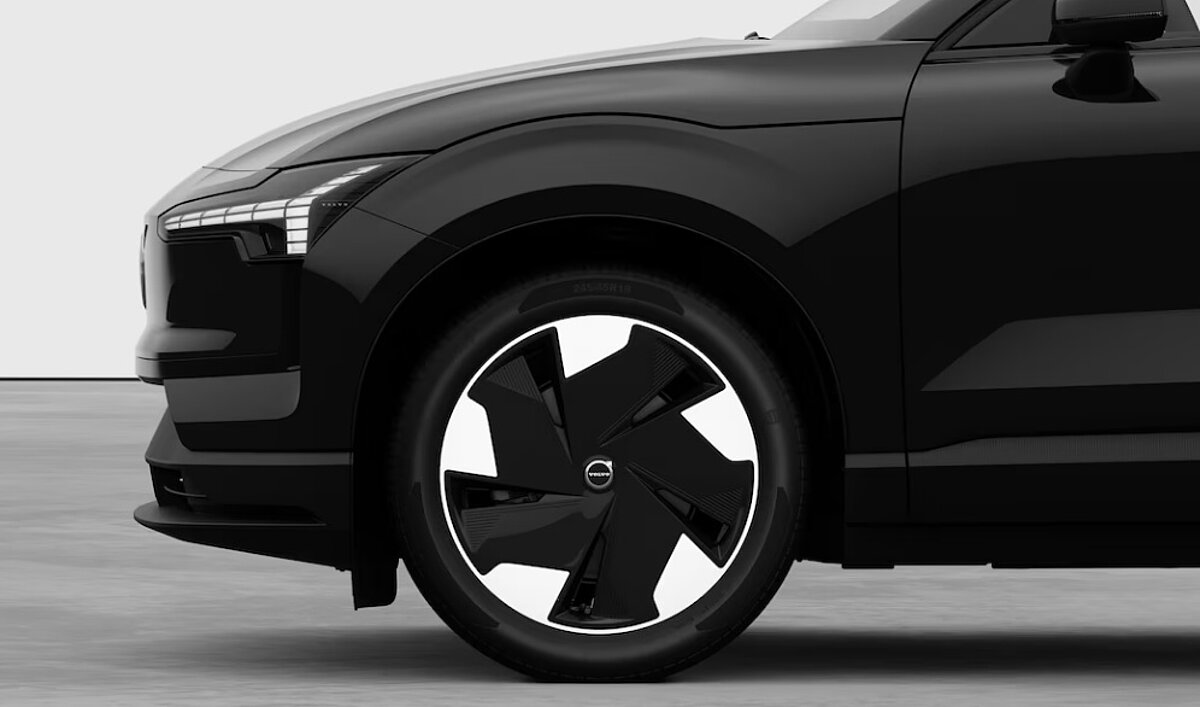 49403949 volvo ex30 extended plus 69 kwh 5 02