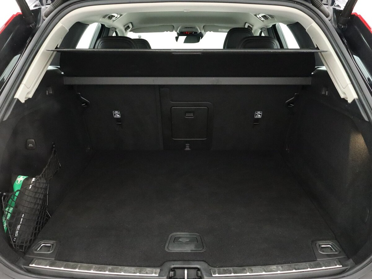 36165536 volvo xc60 2 0 t5 momentum pro 61