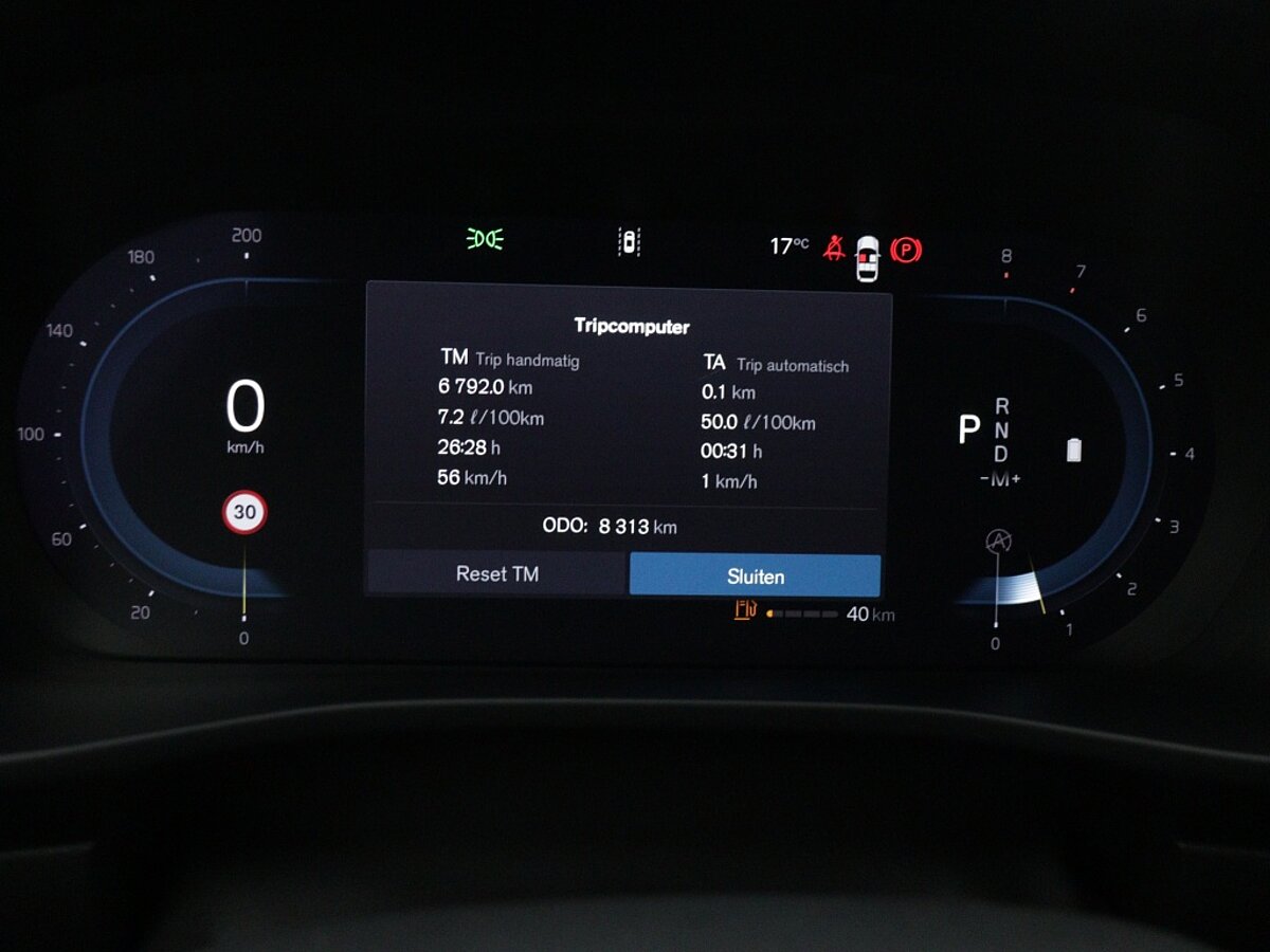 43888100 volvo xc40 2 0 b3 essential 9af962