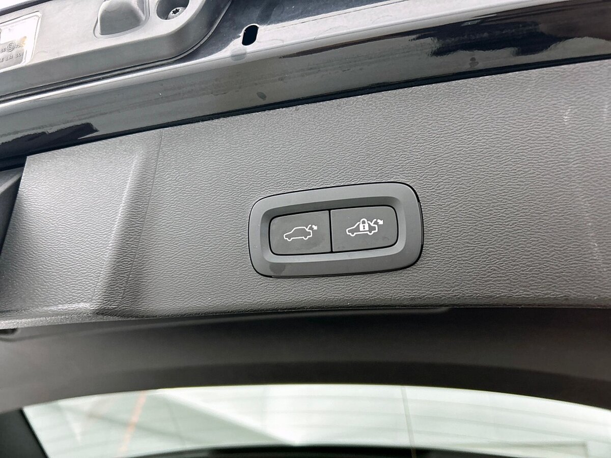 46876439 volvo xc40 1 5 t5 ultimate dark 41