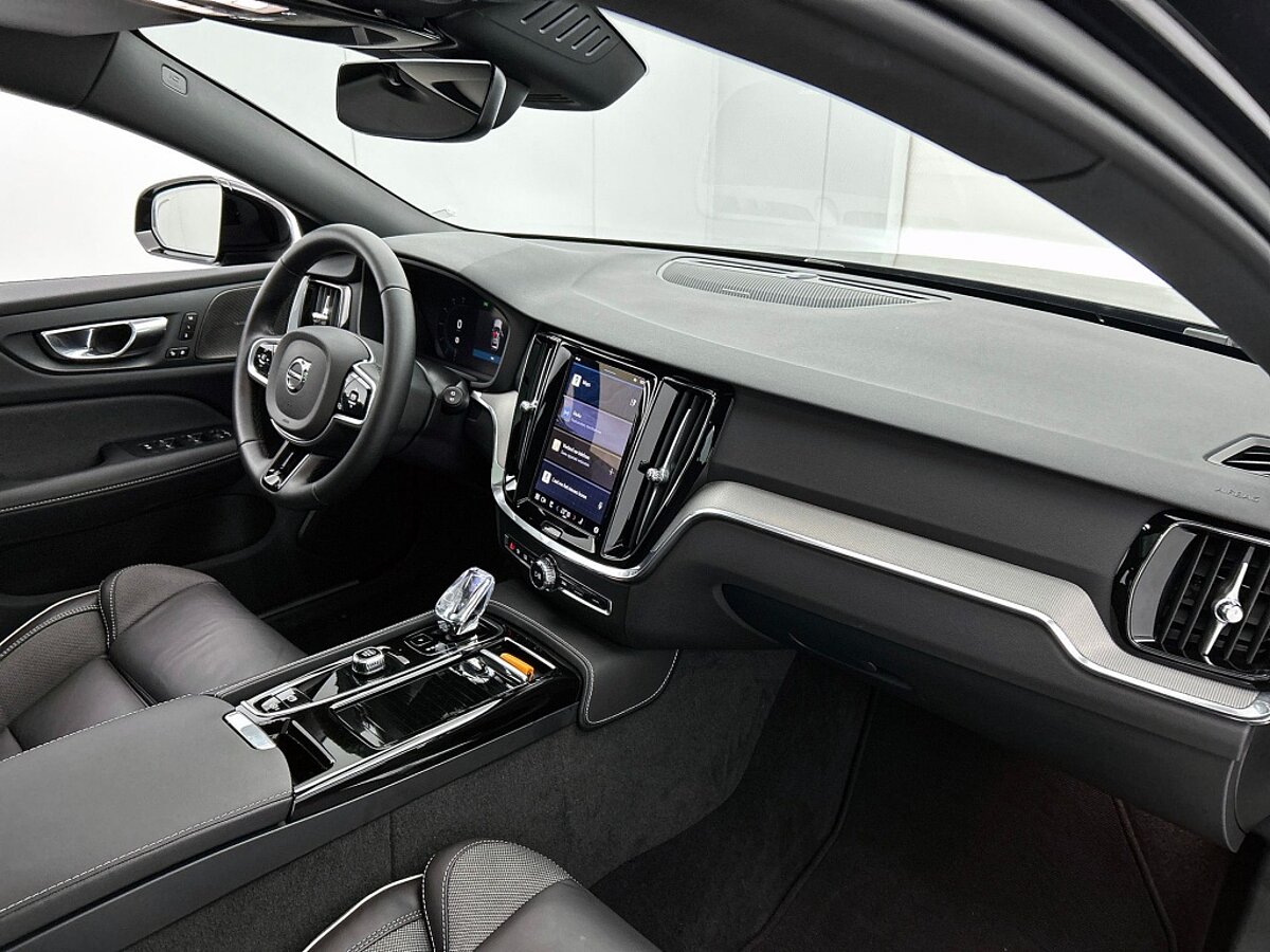 46919098 volvo v60 2 0 t6 plus dark trekhaak 22