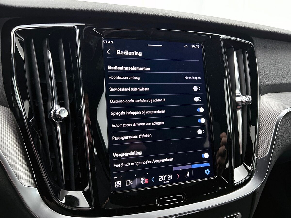 47540292 volvo v60 2 0 t6 awd plus dark trekhaak long range sportstoelen 73