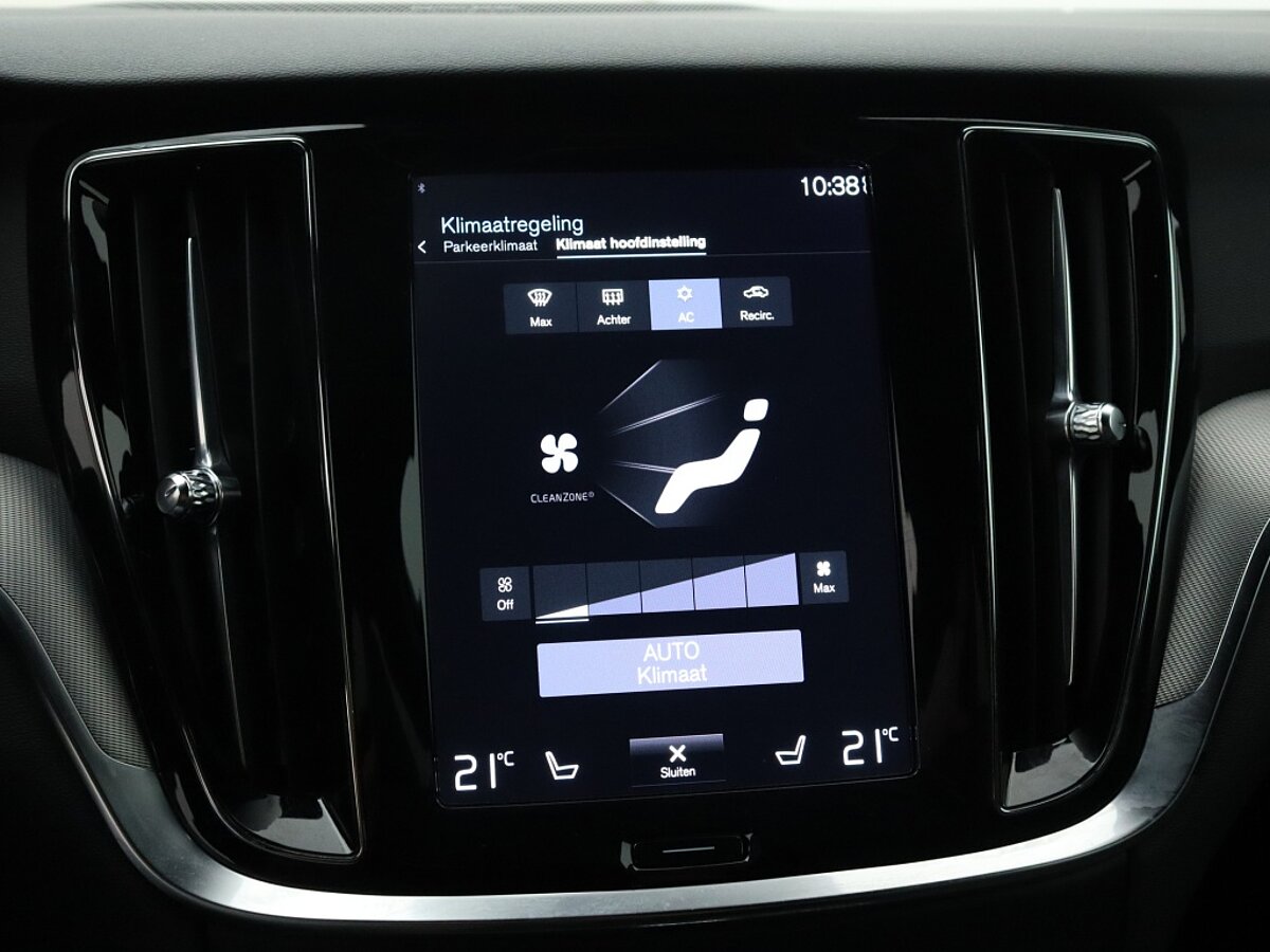 34254989 volvo v60 2 0 t6 awd recharge r design trekhaak 2a9381