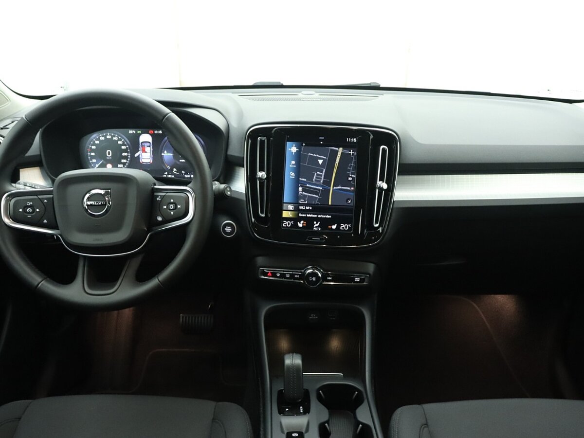35013438 volvo xc40 1 5 t5 recharge inscription 5 03
