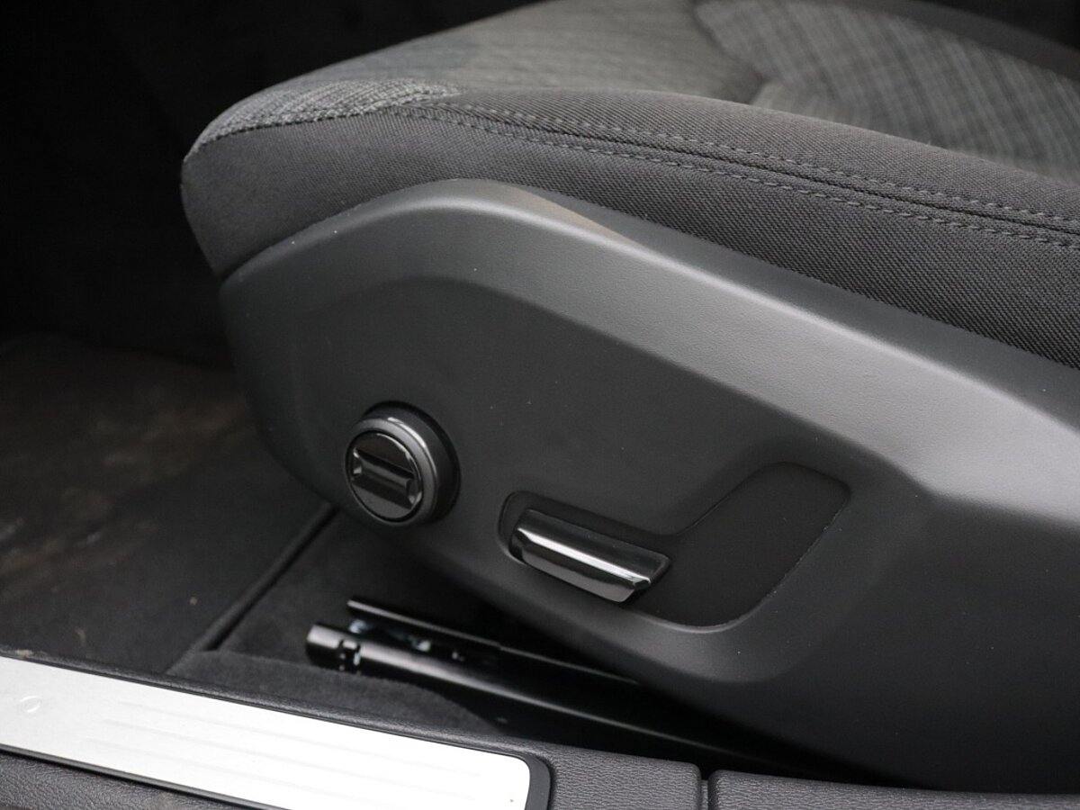 41451649 volvo v60 cross country 2 0 b5 awd core 5a8c21