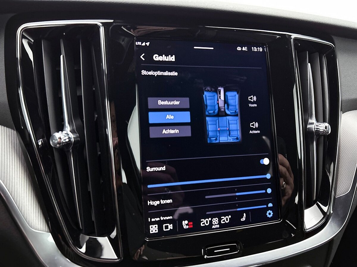 47633975 volvo v60 2 0 t6 plus dark trekhaak sport leder 360 blis pilot 05