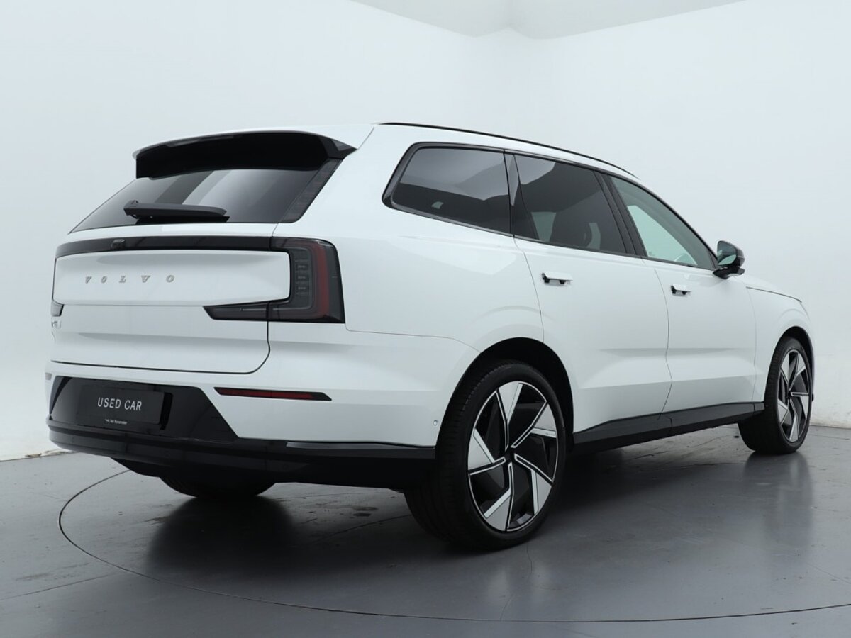 48535502 volvo ex90 ex90 twin performance ultra 517 pk awd luchtvering bowers 5 02