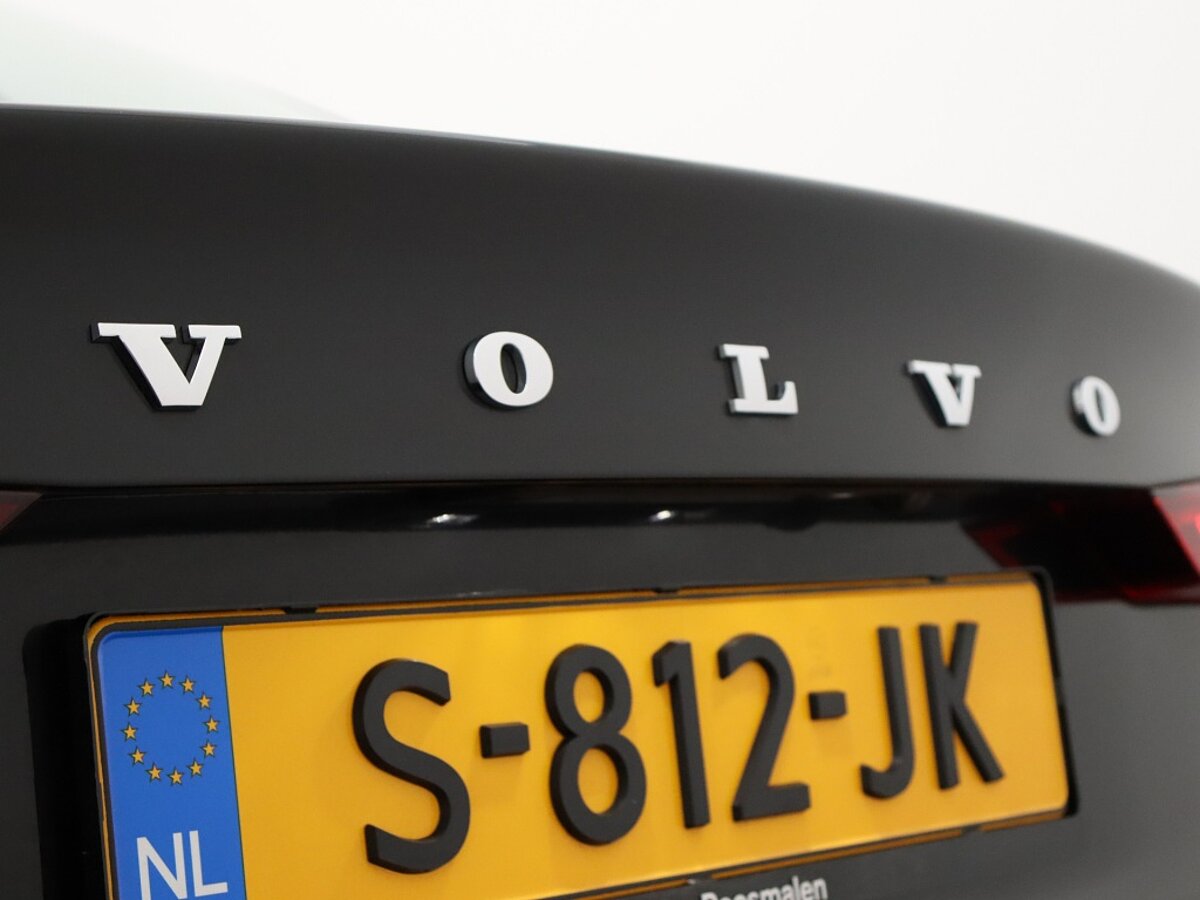 35329522 volvo s60 2 0 b3 plus dark 92