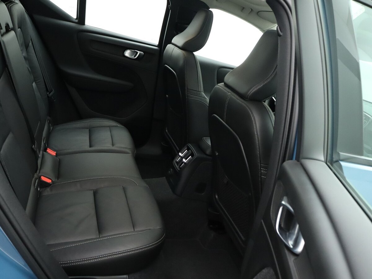 36079819 volvo xc40 1 5 t5 recharge ultimate bright 39