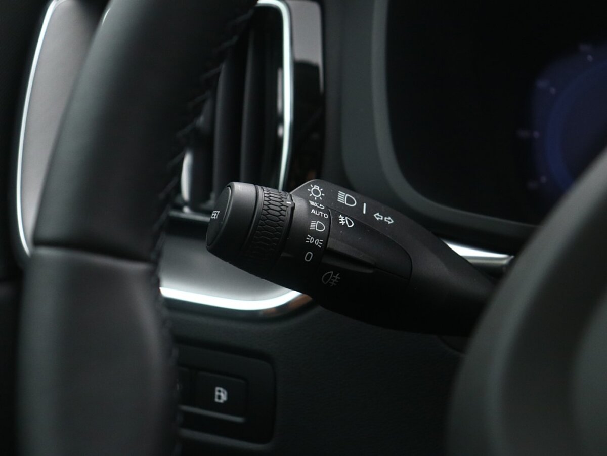 44246649 volvo xc60 2 0 t6 awd essential edition trekhaak panoramadak lage fis 7e66ed