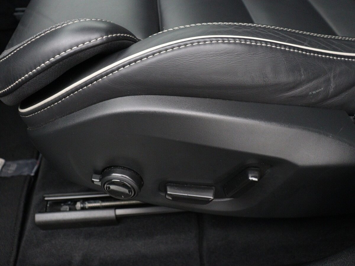 45353278 volvo xc60 2 0 t6 awd ultimate dark 27ac25