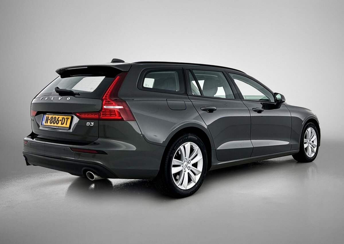 47000296 volvo v60 2 0 b3 momentum trekhaak climate pack camera 4 02