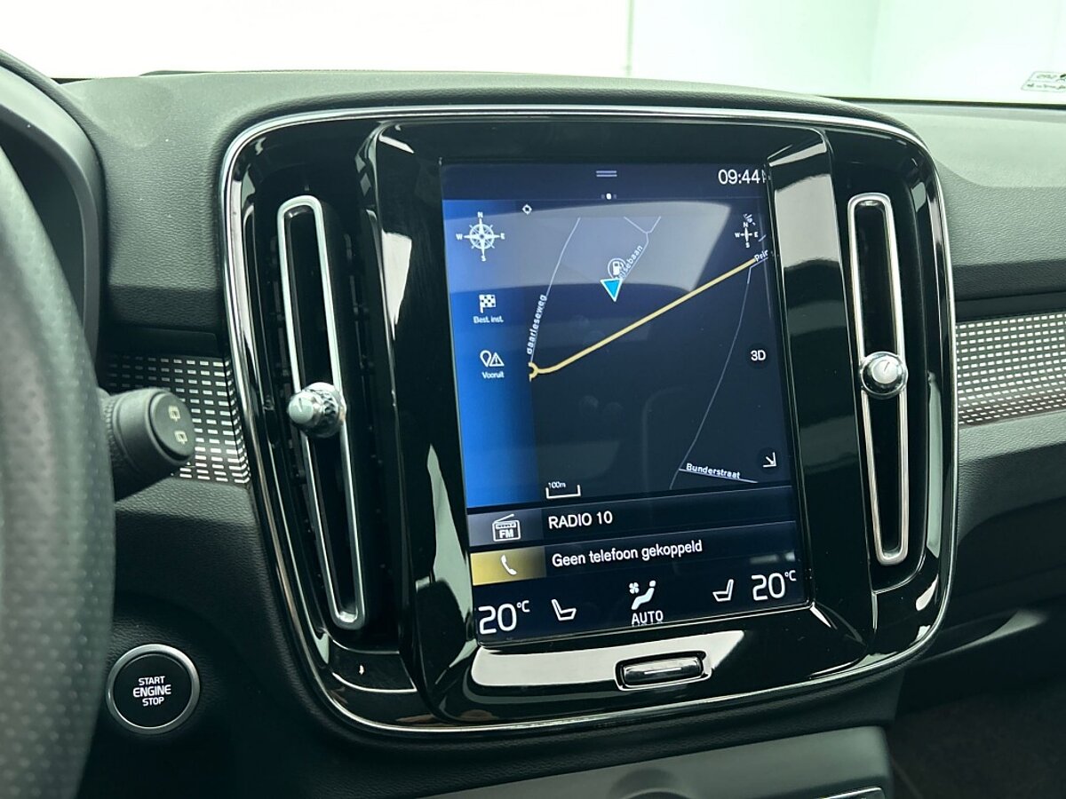 48084423 volvo xc40 1 5 t5 recharge r design 10
