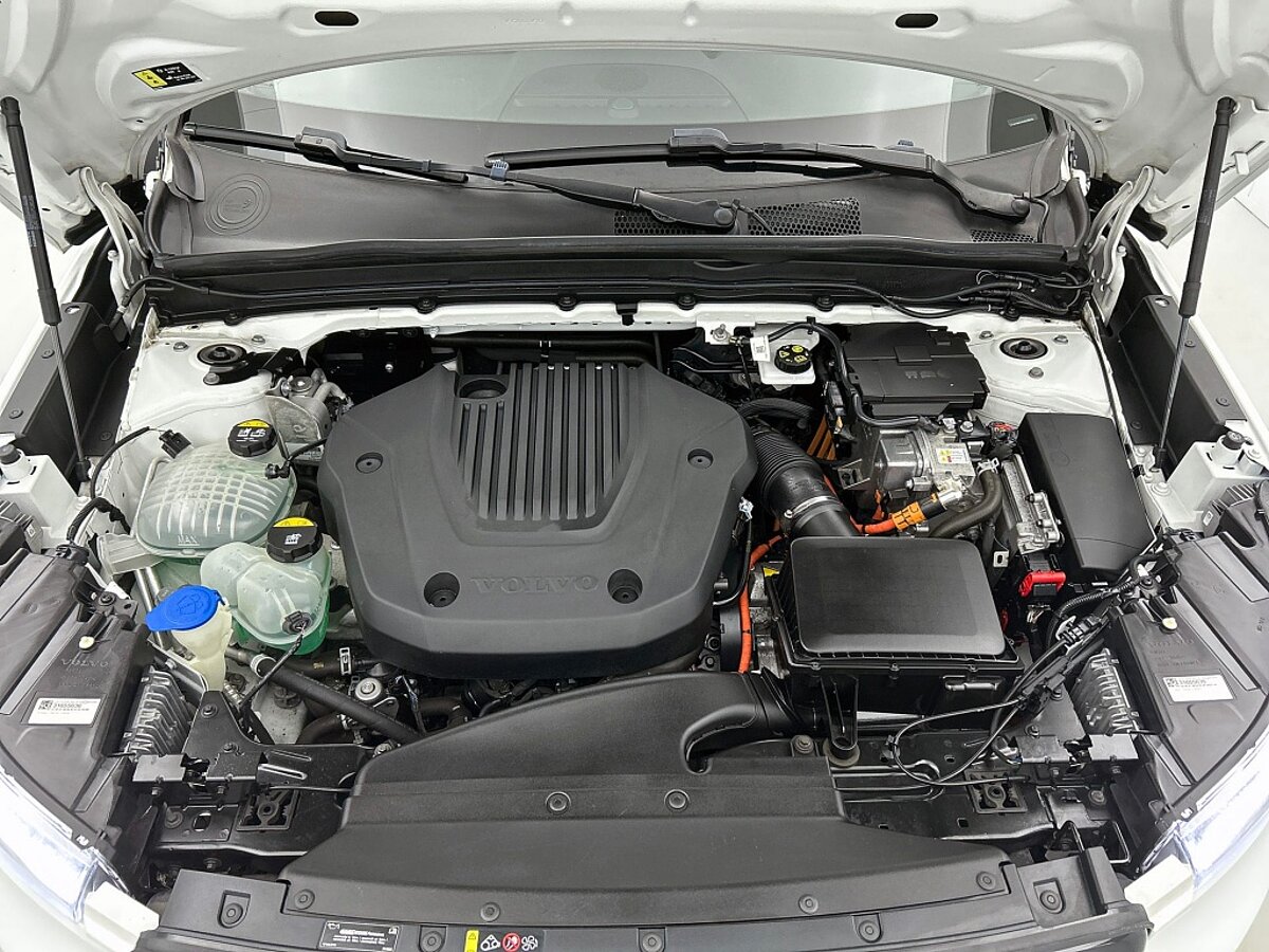 48084423 volvo xc40 1 5 t5 recharge r design 49