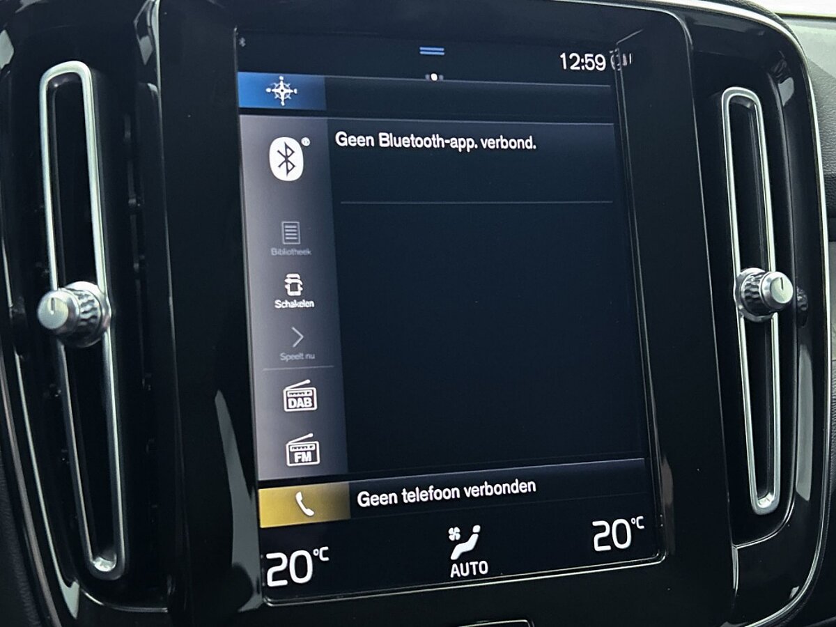 45634460 volvo xc40 1 5 t4 recharge inscription 30