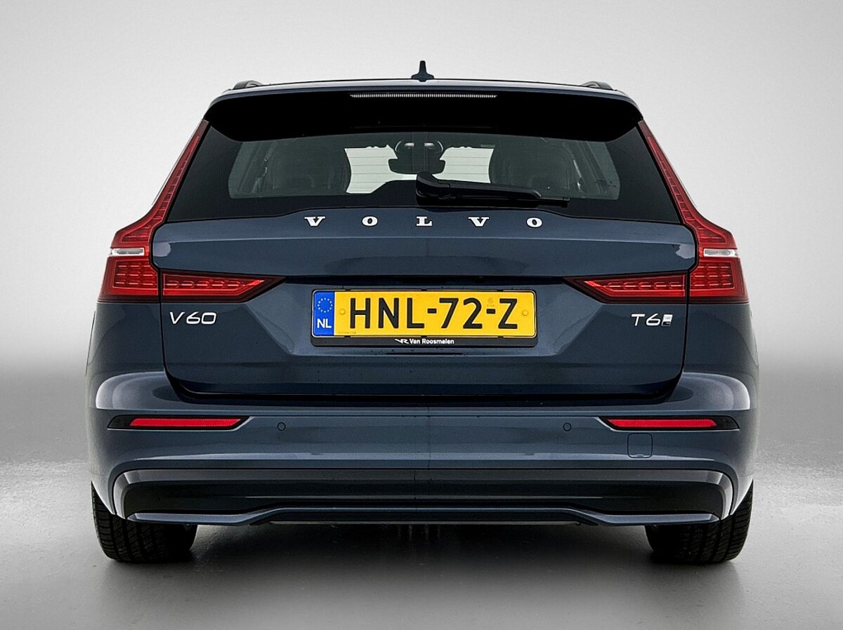 47540135 volvo v60 2 0 t6 awd plus dark trekhaak sportstoelen 3 01