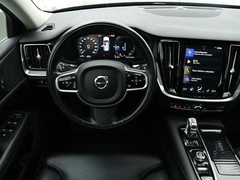 35611199 volvo v60 2 0 t8 recharge awd inscription panoramadak stoelverwarming 6 03