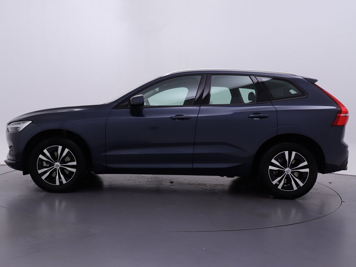 36022184 volvo xc60 2 0 b5 momentum exclusive 9