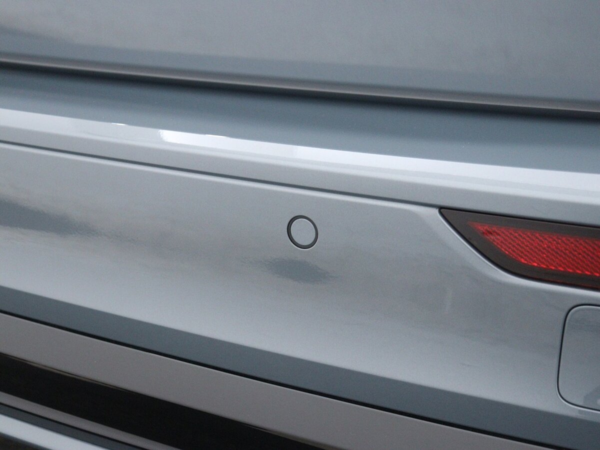 43755968 volvo v60 2 0 b3 plus dark sportstoelen zwarte hemel camera 1d7d6e