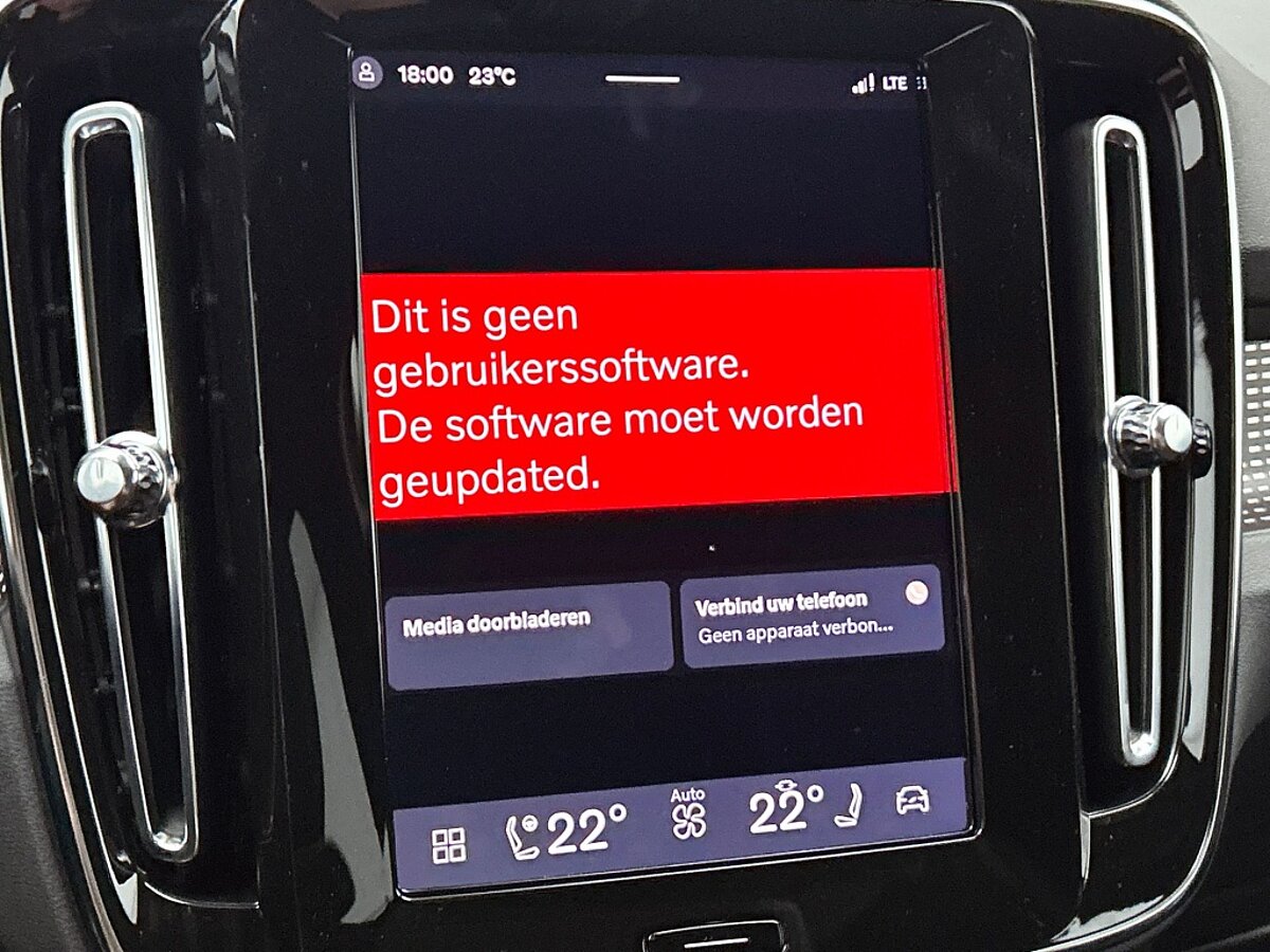 46616743 volvo ex40 ex40 rwd extended range plus black edition panoramadak nubuc 5 05