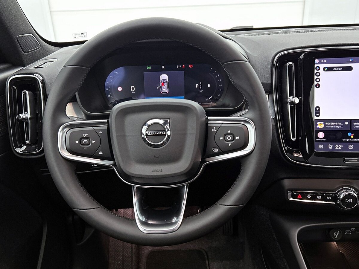 46844168 volvo xc40 2 0 b4 plus black edition fc9677