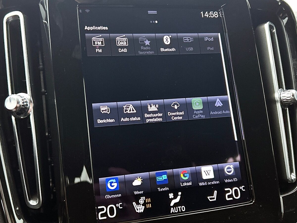 49783961 volvo xc40 1 5 t5 recharge r design 360ao camera bliss 62