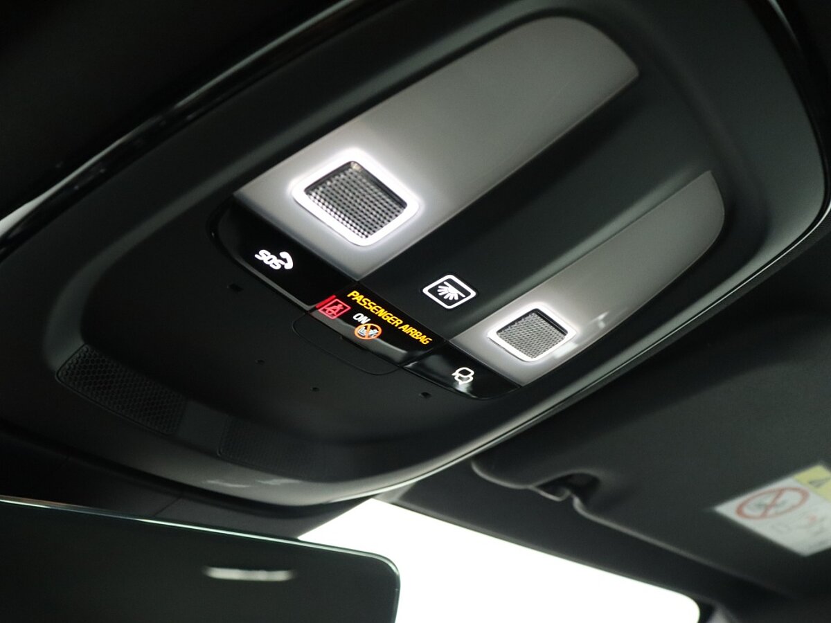 35173088 volvo v60 2 0 b4 plus dark 17