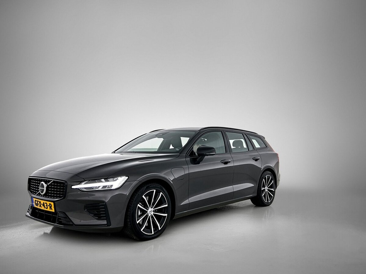45497789 volvo v60 2 0 t6 awd plus dark 360a camera panoramadak harman kardon 3 01