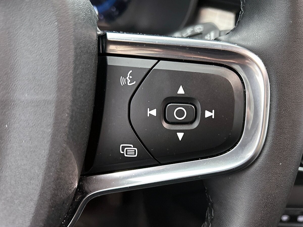 47965582 volvo xc40 2 0 b4 plus dark trekhaak harman kardon 54bc00